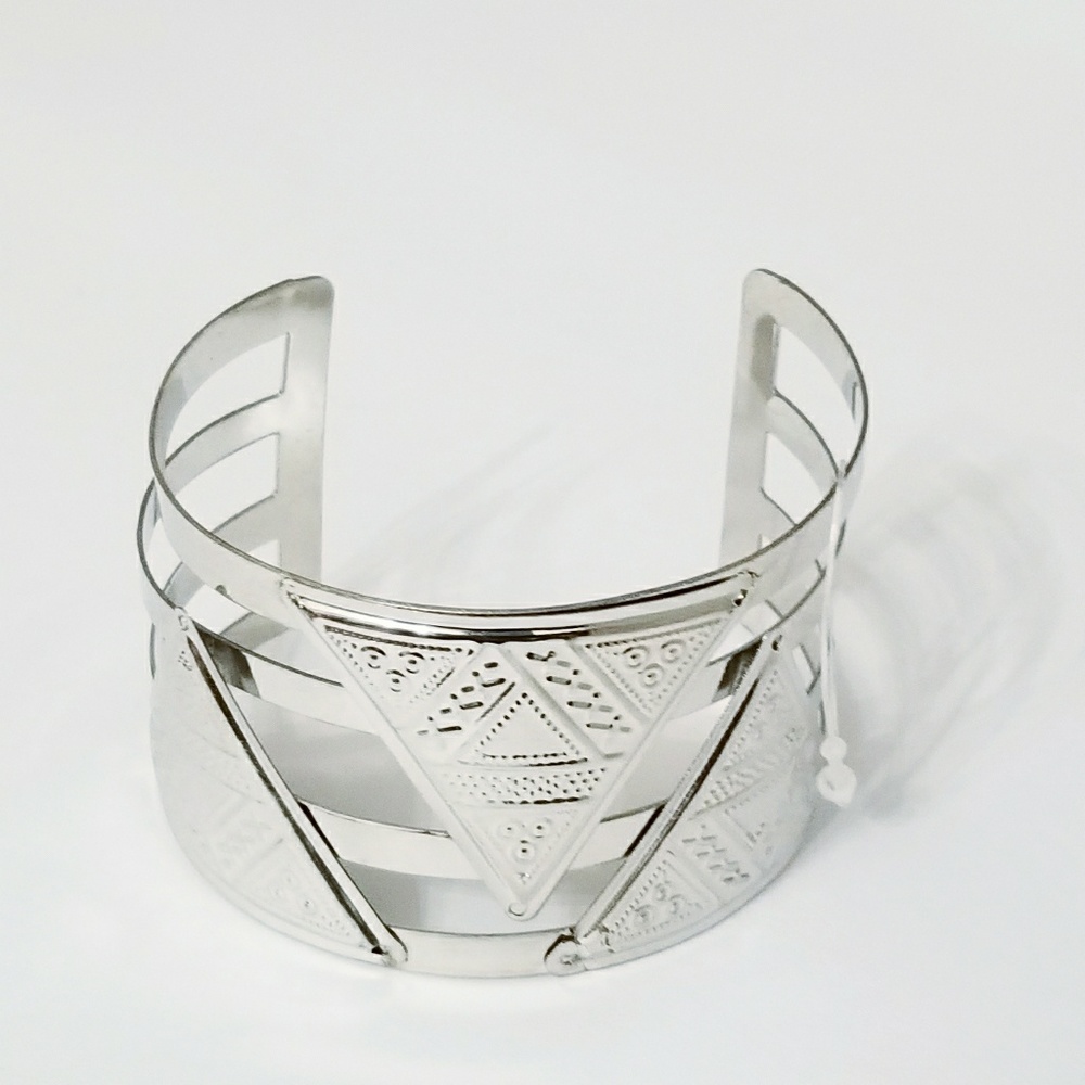 Silver cuff bracelet